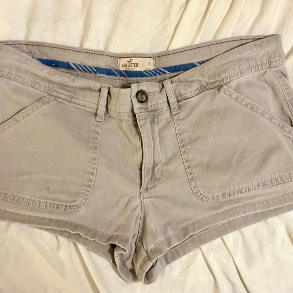 Hollister High Waist Gray Shorts Casual Style